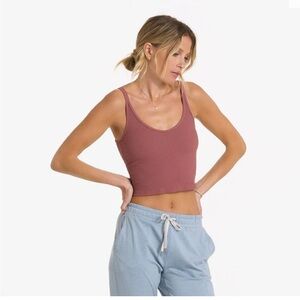 Vuori - Rib Crop Tank in Rosewood